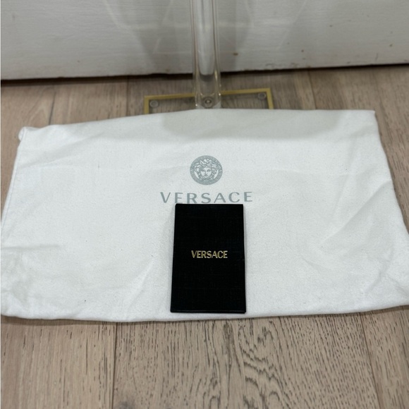 Versace La Medusa Calf Skin Green Pebbled Leather Shoulder Small Bag New NWT - Picture 4 of 15